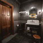 Sherlock Villa *