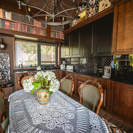 Villa Sherlock Zarnowiec