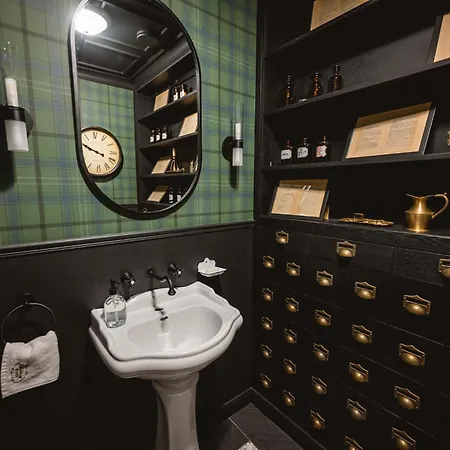 Sherlock Villa *