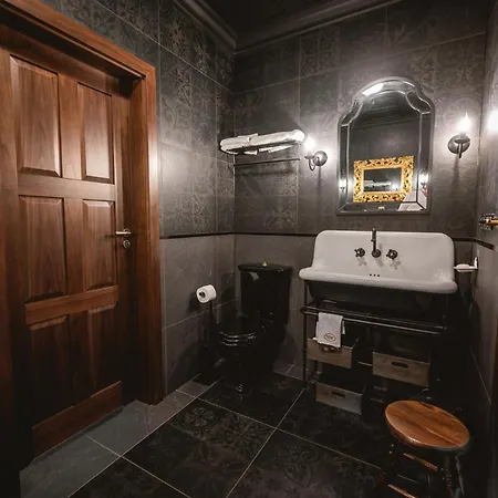 Sherlock Villa *